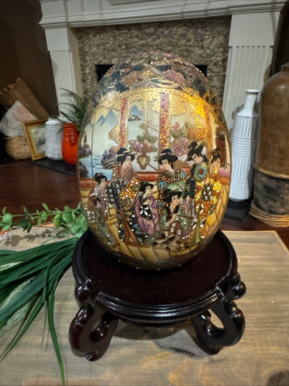 LRG 1960’s antique Satsuma Style porcelain egg beautiful & Intricately Decorated